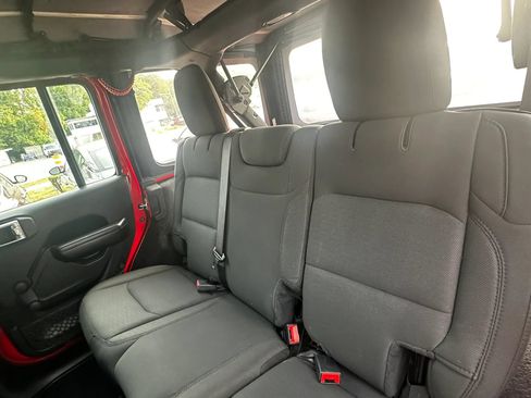 Used 2020 Jeep Wrangler Unlimited Sport AWD/4WD image 23