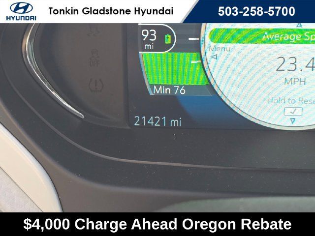 Used 2020 Chevrolet Bolt Premier w/ Infotainment Package FWD image 28