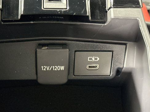 Certified 2025 Toyota Corolla SE w/ Convenience Package FWD image 32