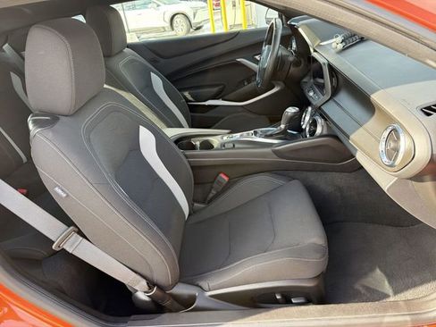 Certified 2022 Chevrolet Camaro LT w/ Technology Package image 26