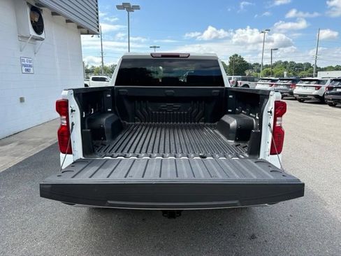 Used 2024 Chevrolet Silverado 1500 LT AWD/4WD image 30