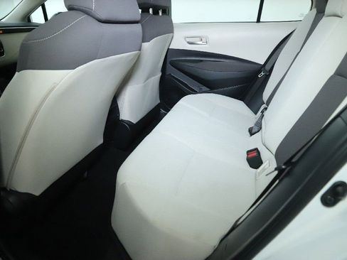 Used 2021 Toyota Corolla LE image 14