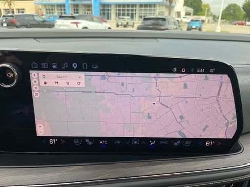 Used 2025 Chevrolet Tahoe Premier RWD image 28