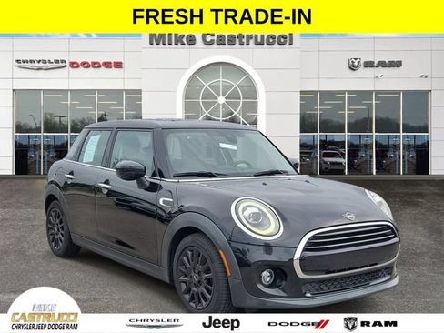 Used 2021 MINI Cooper 4-Door Hardtop FWD image 1