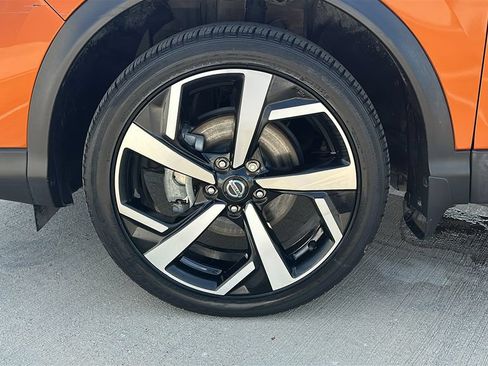 Used 2021 Nissan Rogue Sport SL w/ Premium Package FWD image 8