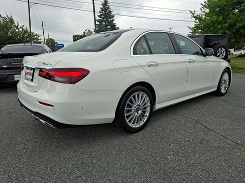 Used 2022 Mercedes-Benz E 350 4MATIC Sedan image 6