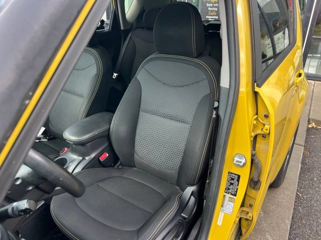 Used 2015 Kia Soul + w/ Eco Package FWD image 16
