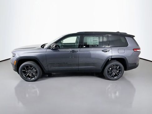 New 2025 Jeep Grand Cherokee L Limited image 4