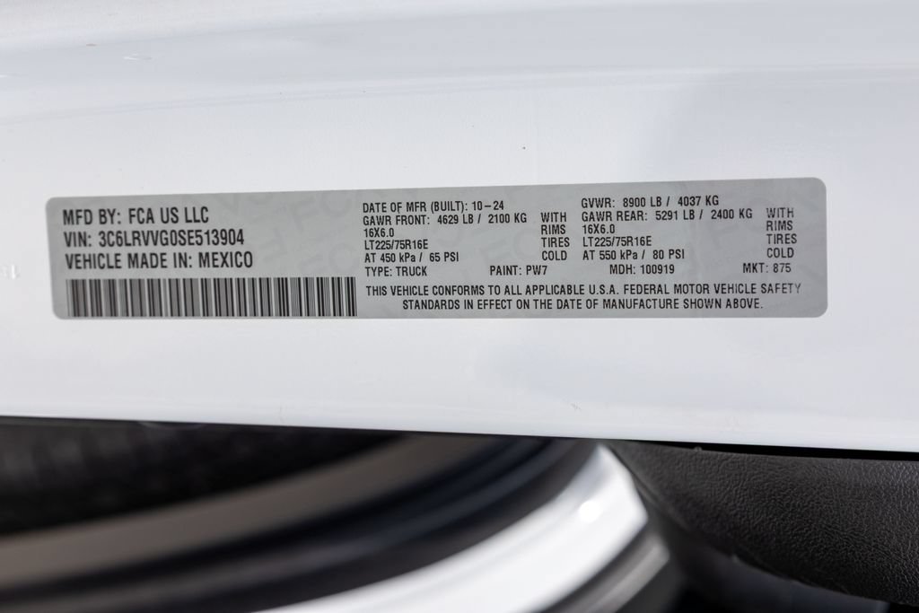 Used 2025 RAM ProMaster 2500 w/ Convenience Group FWD image 21