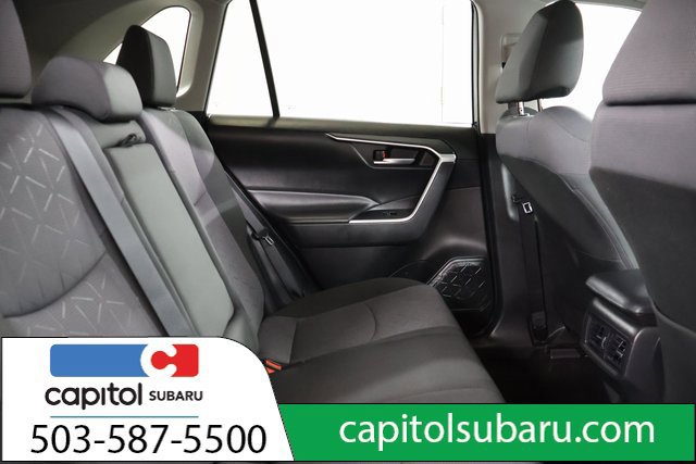 Used 2025 Toyota RAV4 XLE AWD/4WD image 27
