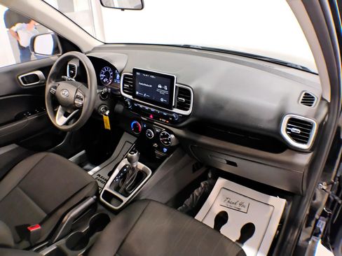 Used 2021 Hyundai Venue SE image 84