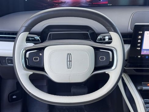 Used 2024 Lincoln Nautilus Black Label w/ Jet Appearance Package (87T) image 19