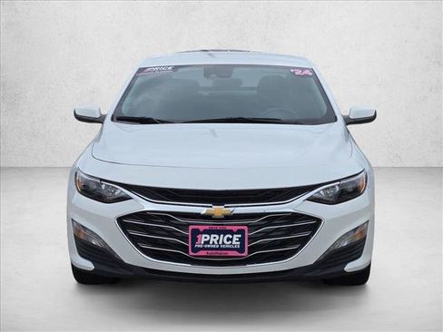 Used 2024 Chevrolet Malibu LT FWD image 2
