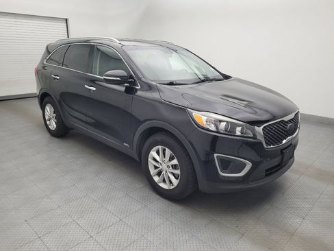 Used 2018 Kia Sorento AWD image 11
