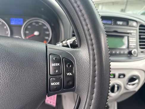 Used 2011 Hyundai Accent GLS w/ Premium Pkg 4 image 13