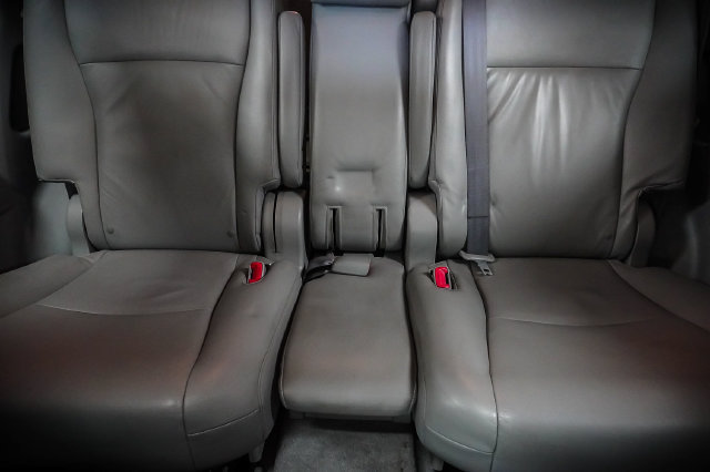 Used 2010 Toyota Highlander Limited AWD/4WD image 18