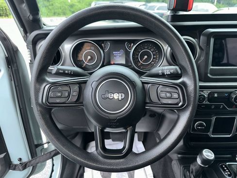 Used 2023 Jeep Wrangler Unlimited Sport AWD/4WD image 16