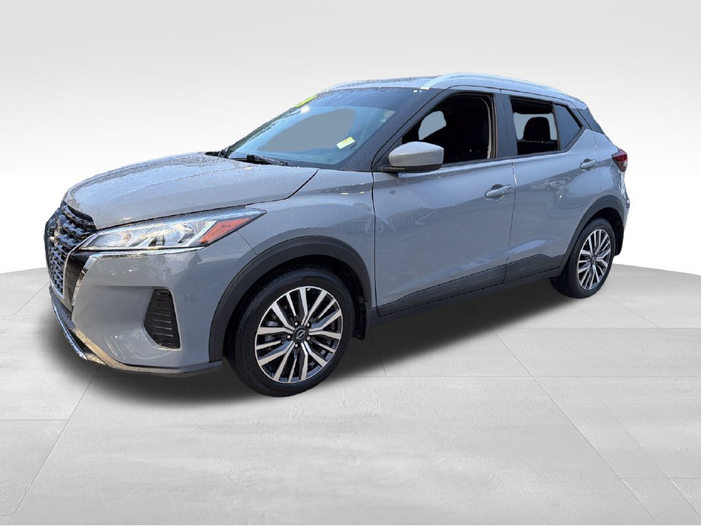 Used 2024 Nissan Kicks SV FWD image 3
