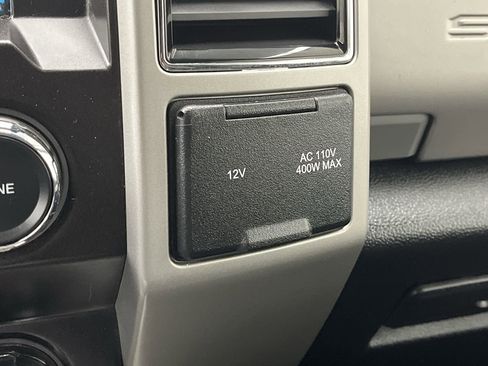 Used 2019 Ford F250 Lariat w/ Chrome Package image 23