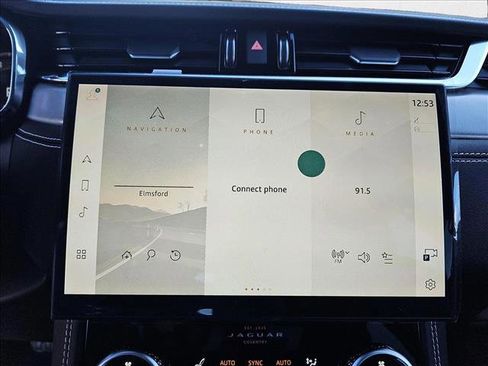 New 2025 Jaguar F-PACE R-Dynamic S image 23