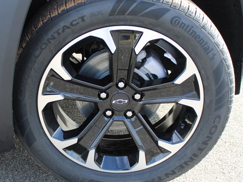 New 2026 Chevrolet Equinox LT w/ Convenience Package II image 21