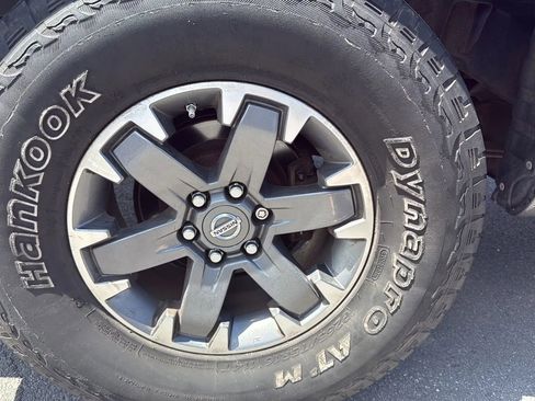 Used 2016 Nissan Frontier PRO-4X AWD/4WD image 13