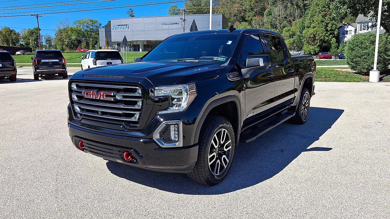 Used 2020 GMC Sierra 1500 AT4 w/ AT4 Premium Package AWD/4WD image 4