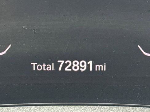 Used 2019 BMW 330i Sedan w/ Premium Package image 21