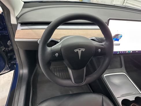 Used 2022 Tesla Model 3 Long Range image 10