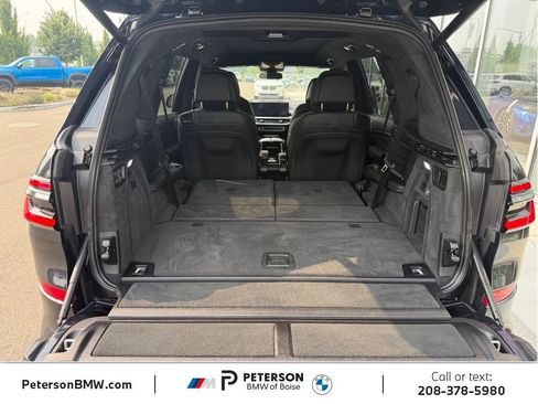 Used 2025 BMW X7 xDrive40i w/ M Sport Package AWD/4WD image 11