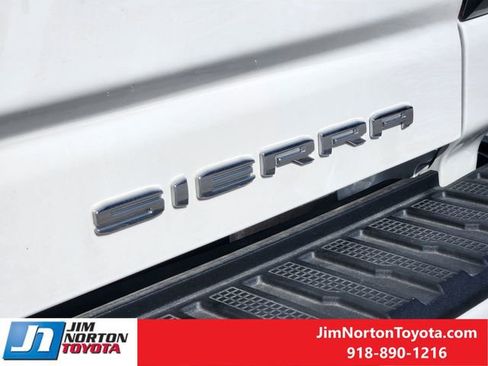 Used 2025 GMC Sierra 2500 Denali w/ Denali Reserve Package image 13