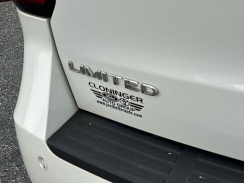 Used 2022 Ford Expedition Max Limited image 7