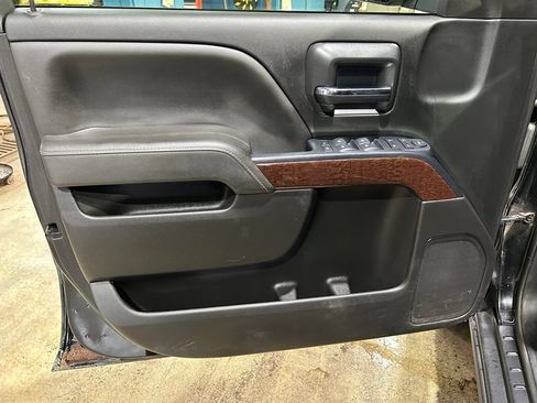 Used 2017 GMC Sierra 1500 SLE AWD/4WD image 14
