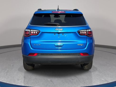 Certified 2024 Jeep Compass Latitude AWD/4WD image 6