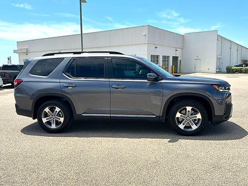Used 2026 Honda Pilot EX-L image 9