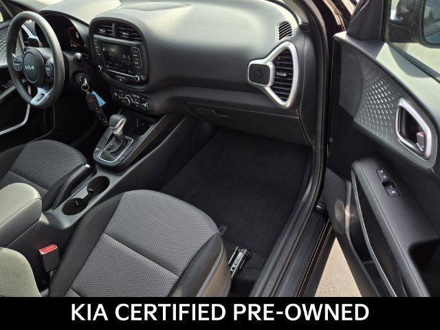 Certified 2023 Kia Soul LX w/ LX Technology Package FWD image 7