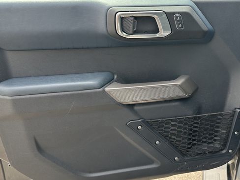 Used 2021 Ford Bronco Outer Banks AWD/4WD image 17
