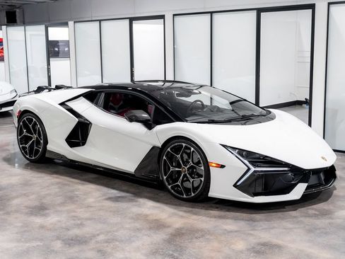 Used 2025 Lamborghini Revuelto AWD/4WD image 5