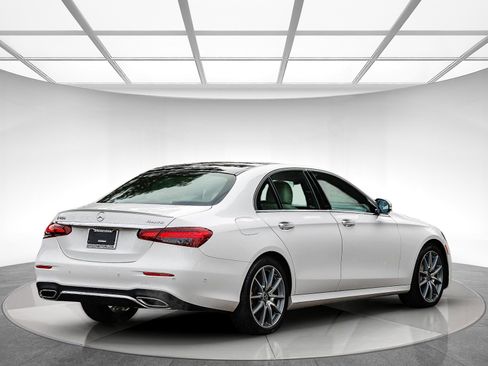 Certified 2023 Mercedes-Benz E 450 4MATIC Sedan image 4