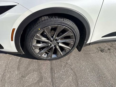 Used 2024 Toyota Crown Limited w/ Advanced Technology Package image 17