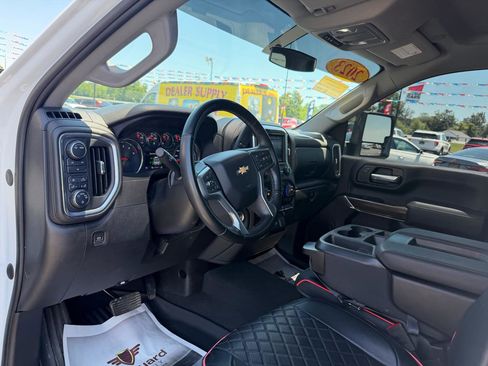 Used 2023 Chevrolet Silverado 2500 LT w/ Convenience Package AWD/4WD image 13