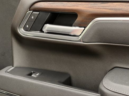 New 2026 GMC Sierra 1500 SLT image 24