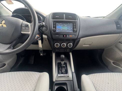 Used 2019 Mitsubishi Outlander Sport ES image 12