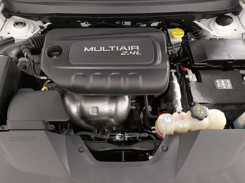 Used 2019 Jeep Cherokee Limited image 52