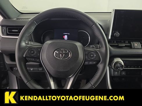 Used 2024 Toyota RAV4 SE w/ Convenience Package AWD/4WD image 13