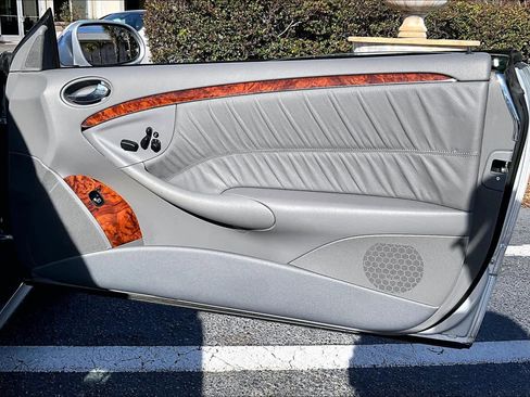 Used 2006 Mercedes-Benz CLK 350 Cabriolet image 19