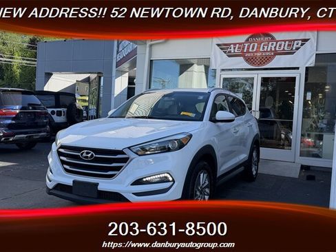 Used 2017 Hyundai Tucson SE AWD/4WD image 1