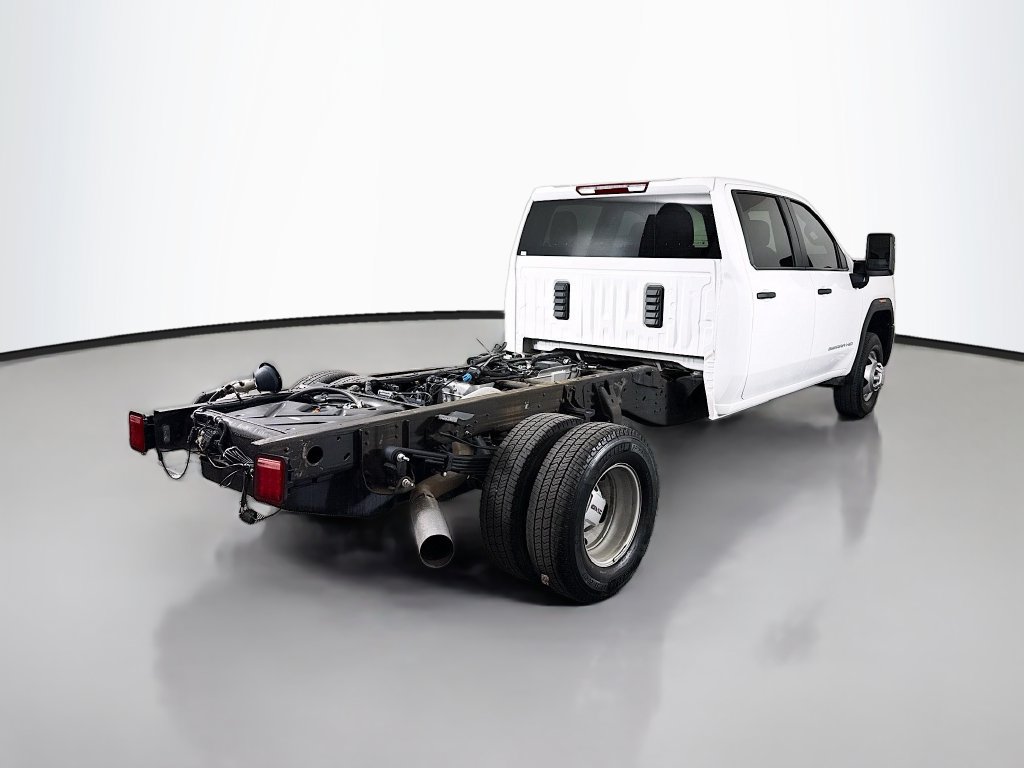 Used 2025 GMC Sierra 3500 Pro w/ Convenience Package AWD/4WD image 7