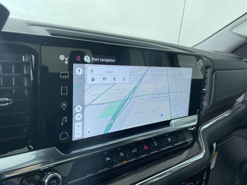 Used 2024 GMC Sierra 1500 SLE image 14