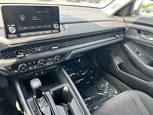 Used 2024 Honda Accord EX image 12